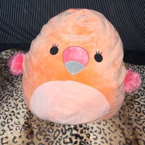 Flamingo squish mellow 16 inch